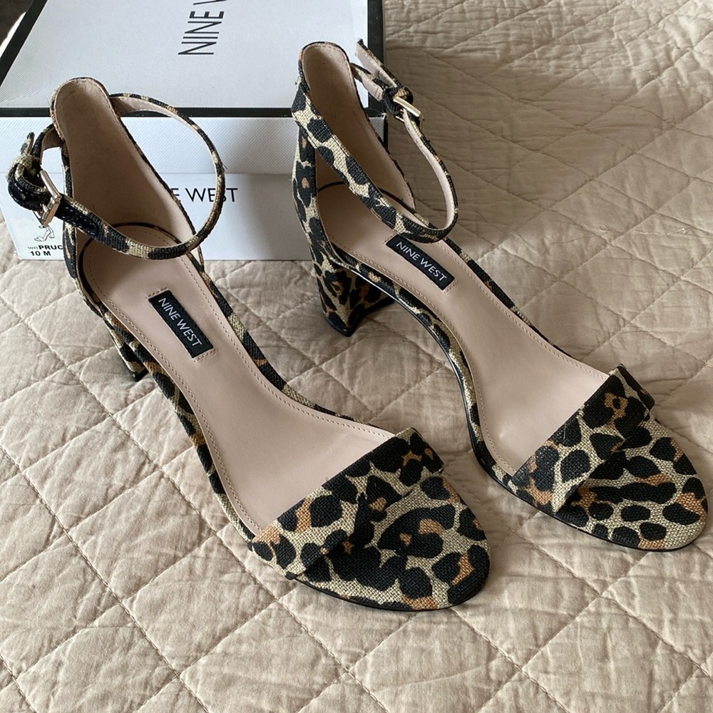 NEW!! Nine West Pruce Natural Multi Fabric Animal Print Heels. Sz 10.